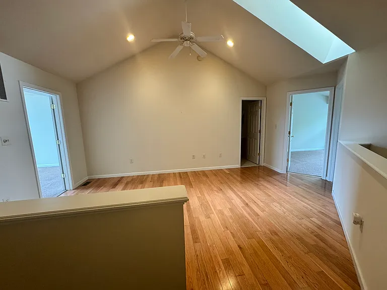 2039 Clinton Ave — Photo 12