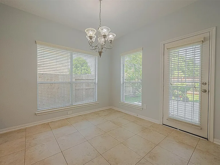 25907 Pebble Terrane Ln — Photo 13