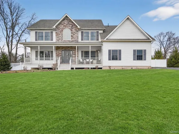 18 Reynolds Road, Monroe, NY 10950