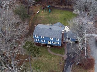 40 Riverside Cir, Marshfield, MA 02050