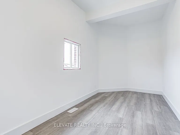 228 Oakwood Ave #2 — Photo 8