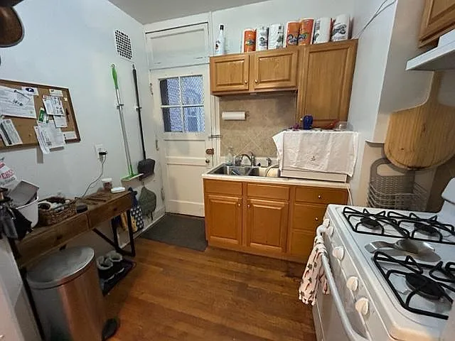 6655 N Newgard Ave #1W — Photo 8
