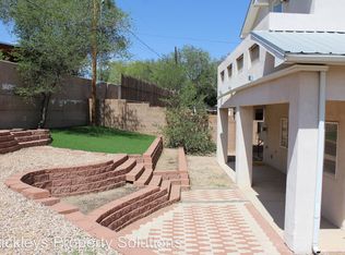 1931 Bryn Mawr Dr NE, Albuquerque, NM 87106