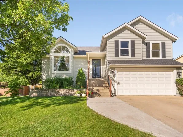 21319 W 51st Ct, Shawnee, KS 66218