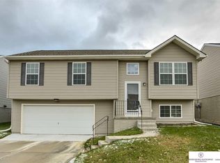 19413 Laci St, Omaha, NE 68135