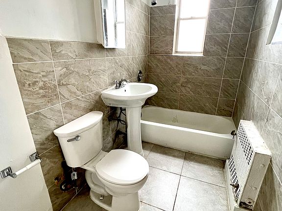 4th image of 88-23 179th St #2A
