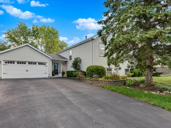 810 Red Bridge Rd, Lake Zurich, IL 60047