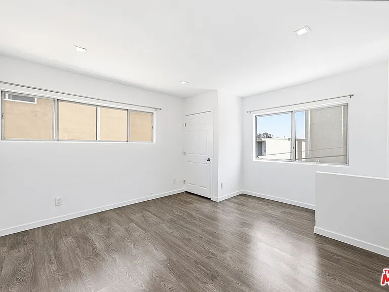 11652 Chenault St #14 — Photo 12