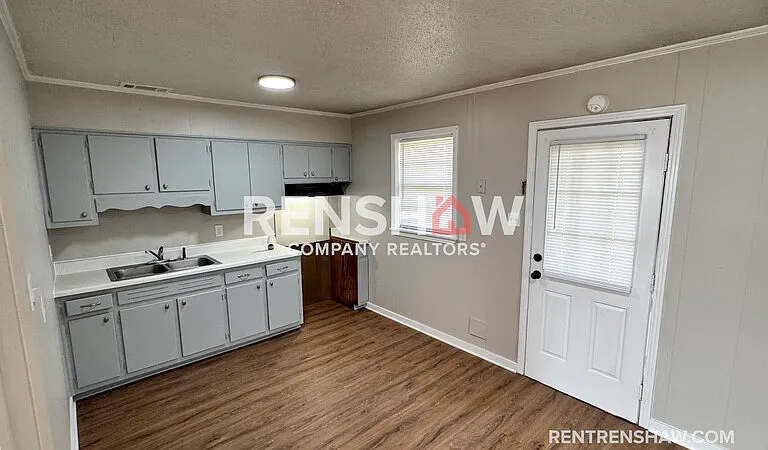 10 Navy Dr — Photo 5
