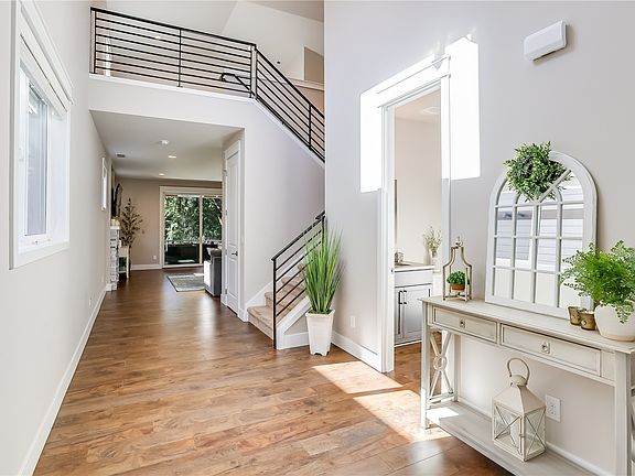 3rd image of 4107 332nd Avenue NE
