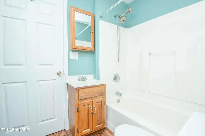 210 Dodson Ave — Photo 24
