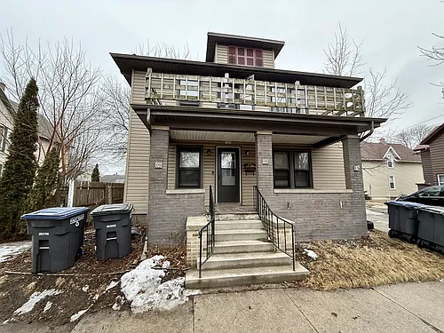 1025 Superior Ave Photo 1