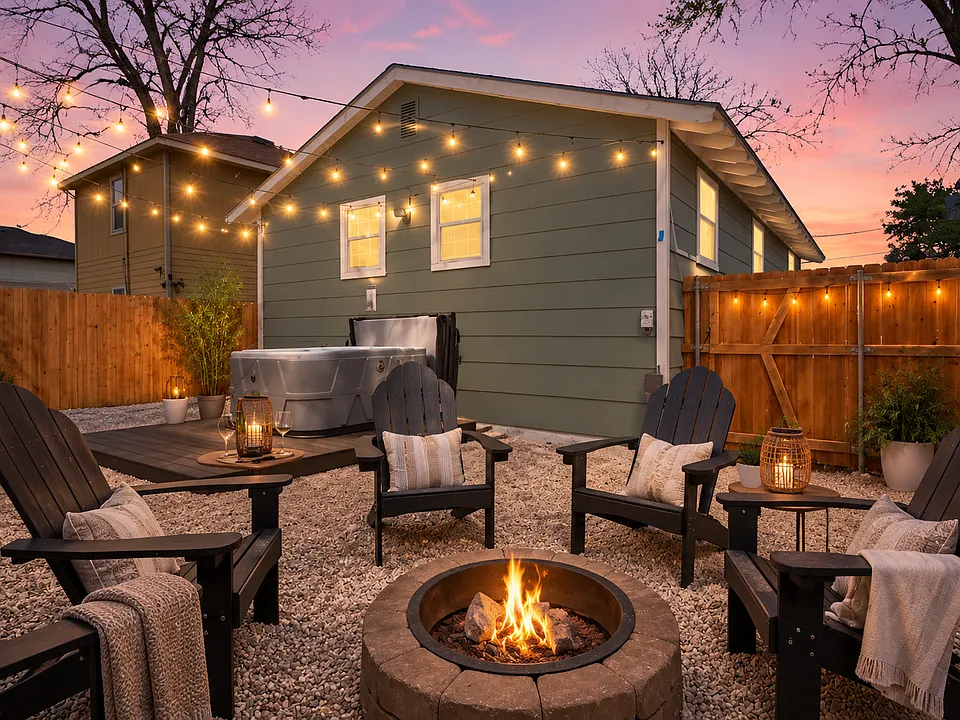 3015 Chihuahua Ave