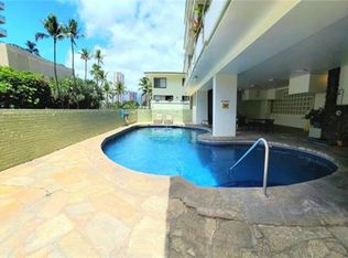 445 Kaiolu St APT 305, Honolulu, HI 96815