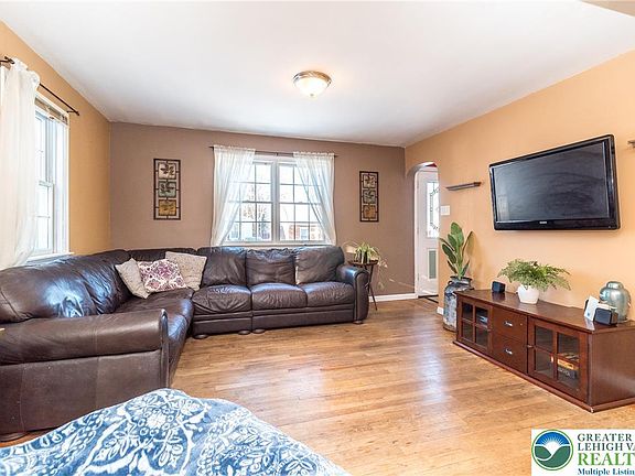 4th image of 1511 Hausman Ave