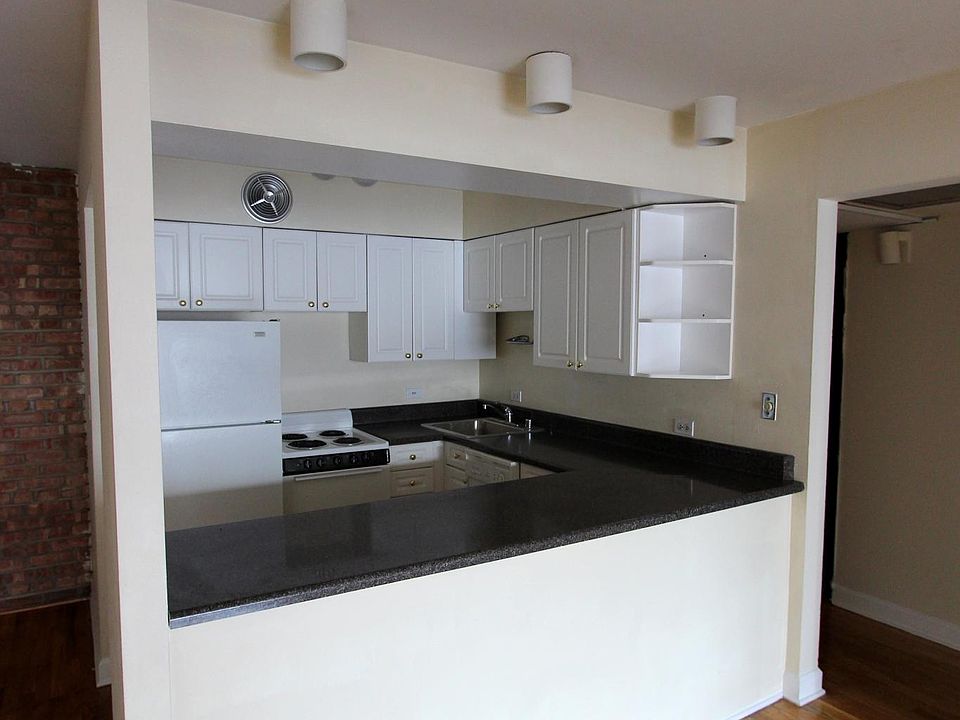 1st image of 1220 N La Salle Dr APT 03C