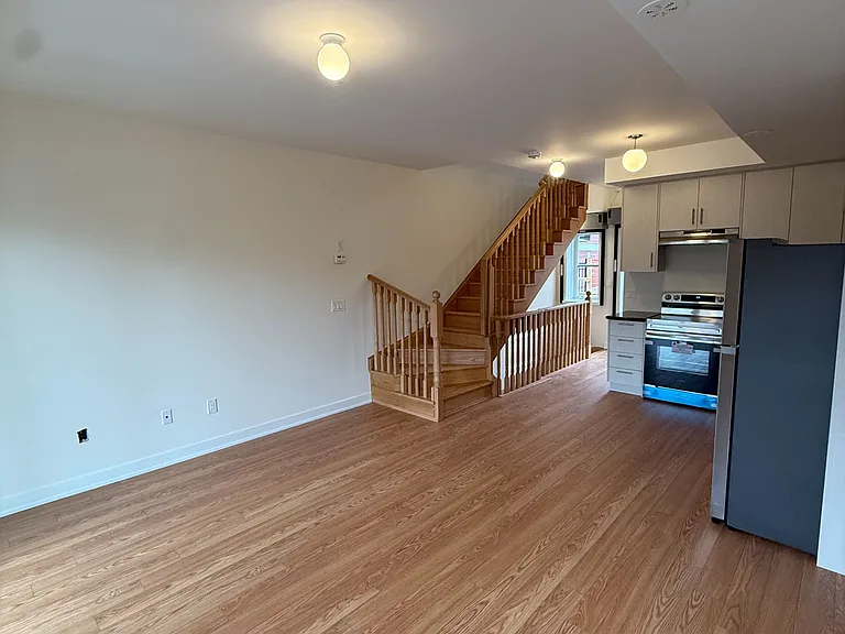15100 Yonge St #212 — Photo 15