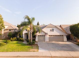 2896 Richert Ave, Clovis, CA 93611