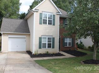 9112 Royal Highlands Ct, Charlotte, NC 28277