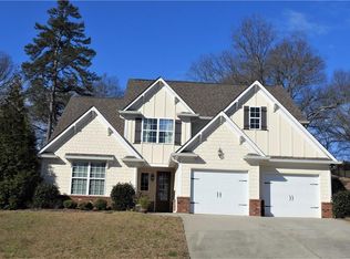 1215 Repton Pl, Gainesville, GA 30501