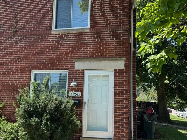 4945-4951 N High, 4945-4951 N High St, Columbus, OH 43214