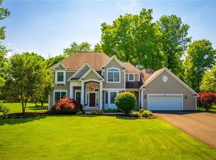 23 Saint Ebbas Dr, Penfield, NY 14526