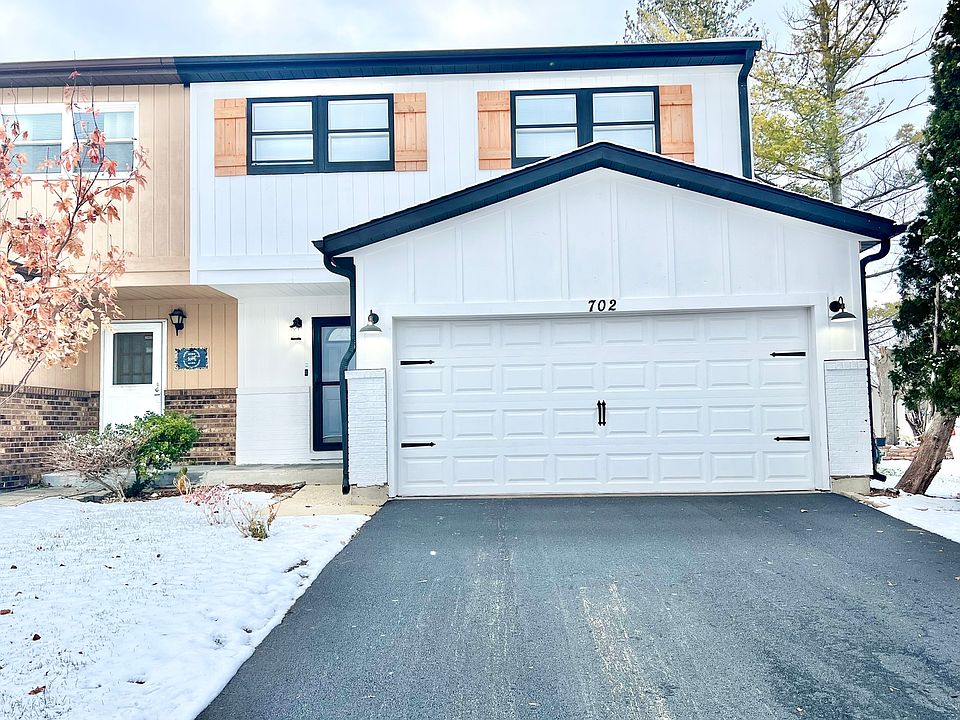 1st image of 702 Dean Dr