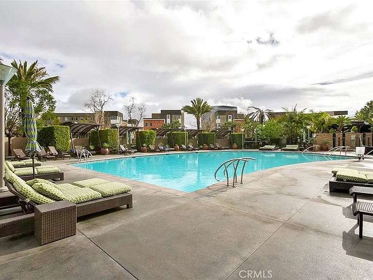 4407 Rivington — Photo 42