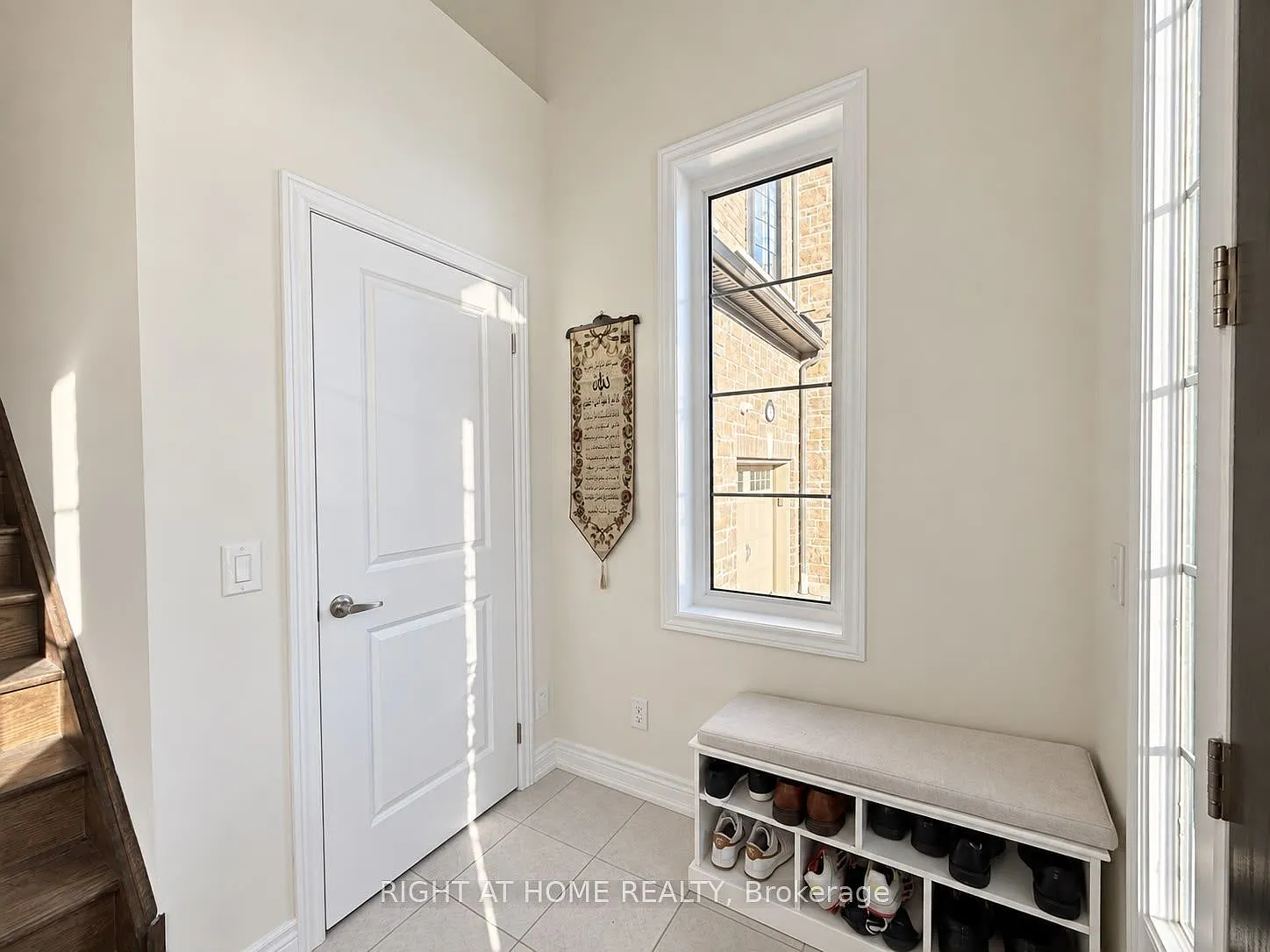 3 bed, $3,000 — Photo 2