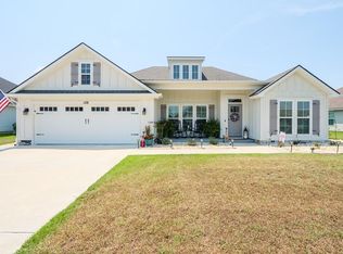 128 Floyd McNeal Dr, Hahira, GA 31632