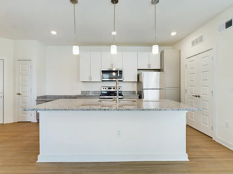 Sanctuary Bluff Apartments — Photo 56