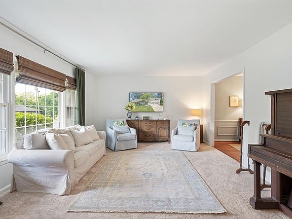 5th image of 2313 Wexford Ln