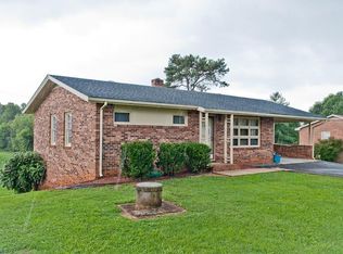 132 Dover Church Rd, Mount Airy, NC 27030