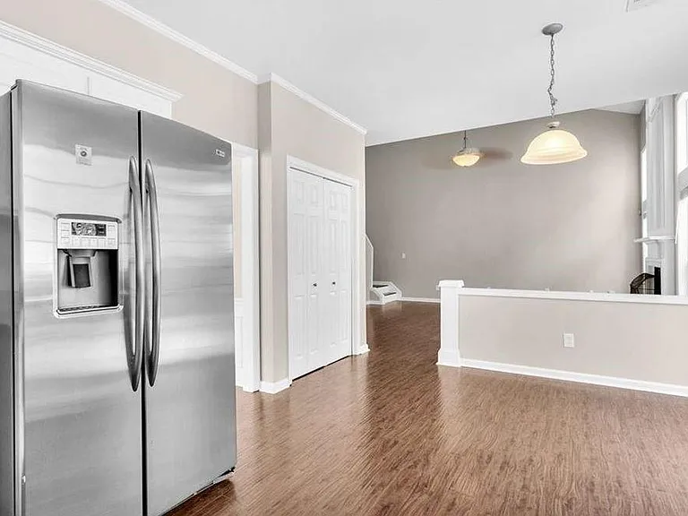 1626 Hemburg Trce NW #3 — Photo 7