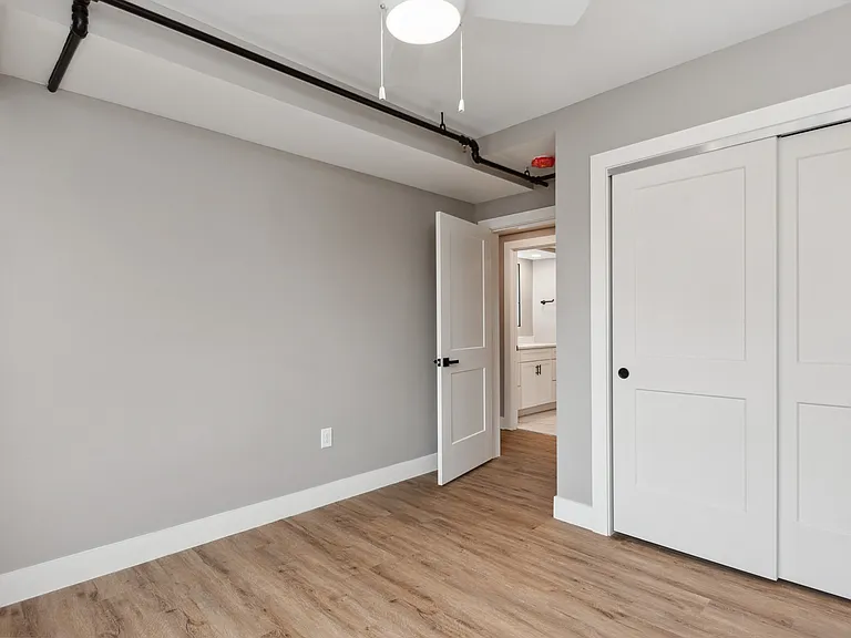 6011 Madison Rd — Photo 17
