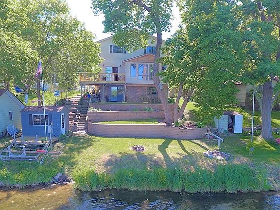 4th image of 21275 Iverson Ave N