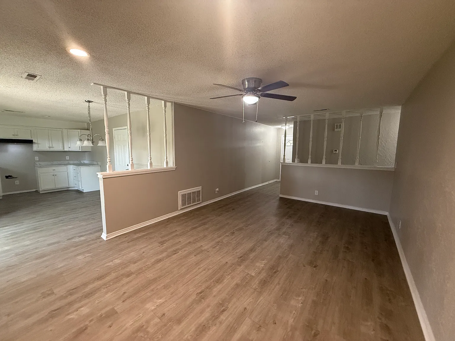 11802 East 62nd Place — Photo 3