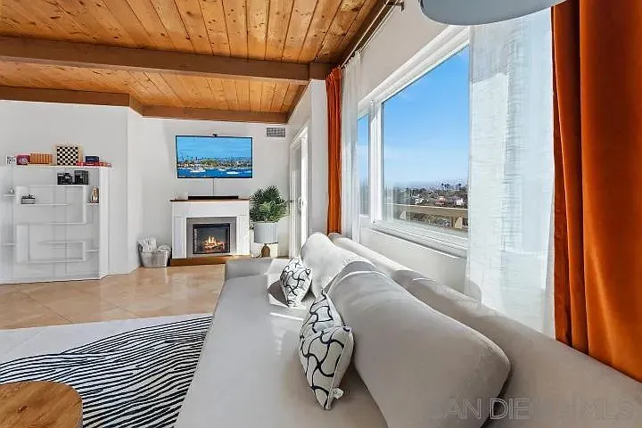 3625 Kingsley St #3625 — Photo 13