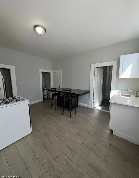 114 Littleton Ave #1 — Photo 7