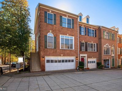 1138 N Vernon St, Arlington, VA, 22201