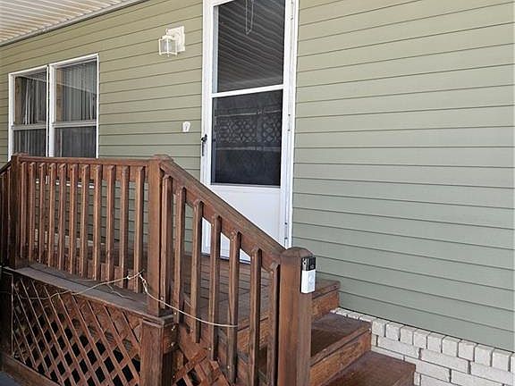 3rd image of 3010 Palmetto Dr