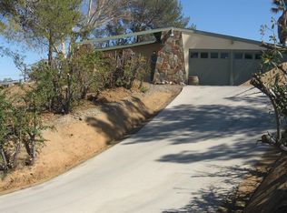 14657 Rodeo Dr, Victorville, CA 92395