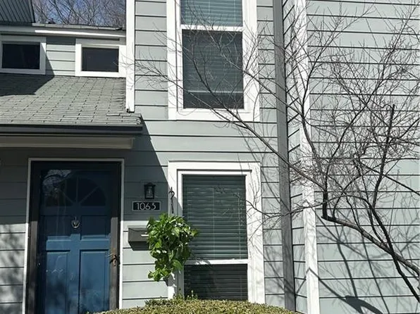 1063 Riverbend Club Dr SE, Atlanta, GA 30339