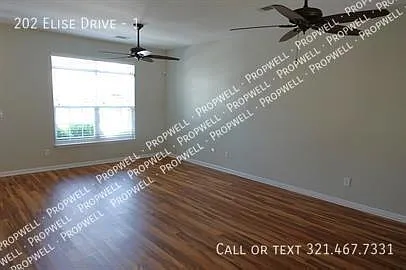3 bed, 2.5 bath, 1574 sqft, $1,595 — Photo 2