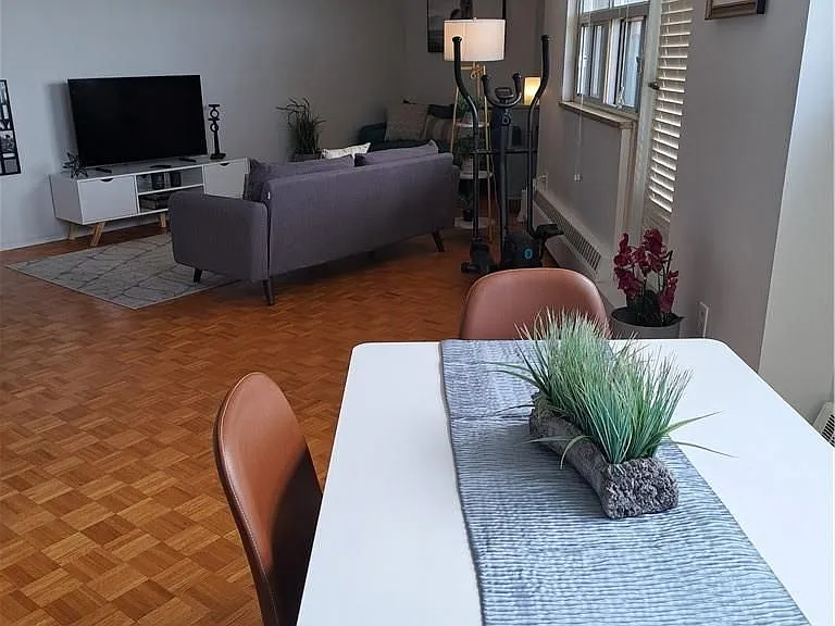 212 Kerr St #909 — Photo 16