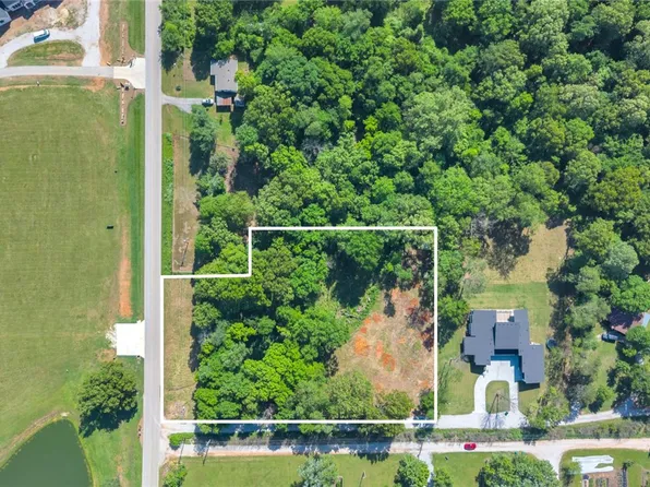 2388 Terra Ln, Springdale, AR 72762