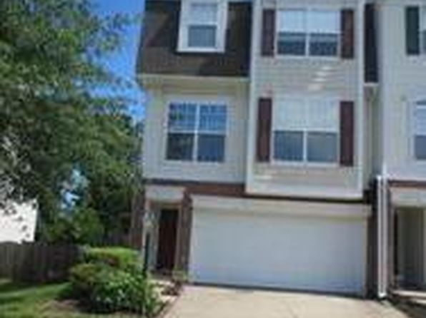 8213 Glade Bank Dr