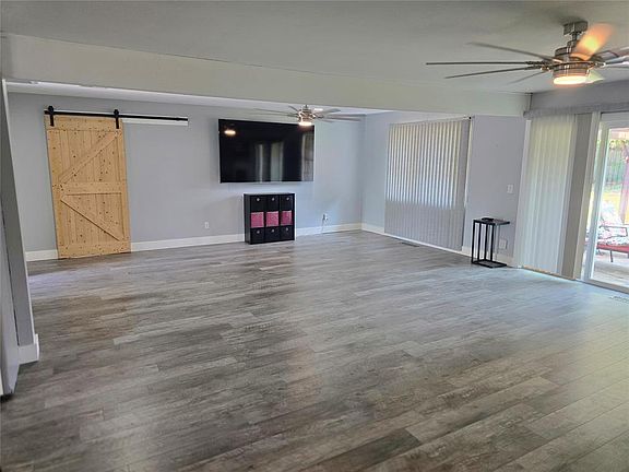 4th image of 716 Victoria Dr