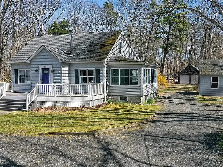 245 Perrineville Rd — Photo 2