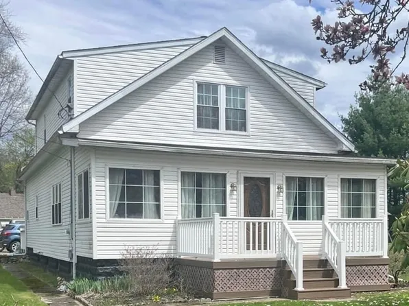 2395 Brady Lake Rd, Ravenna, OH 44266